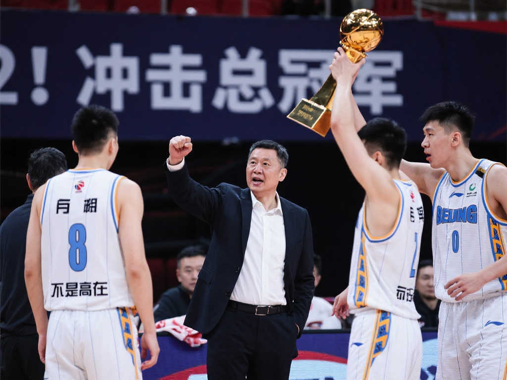 许利民:战胜山西后保持谦逊,我们的目标是冲击总冠军 许利民:战胜山西后保持谦逊,我们的目标是冲击总冠军