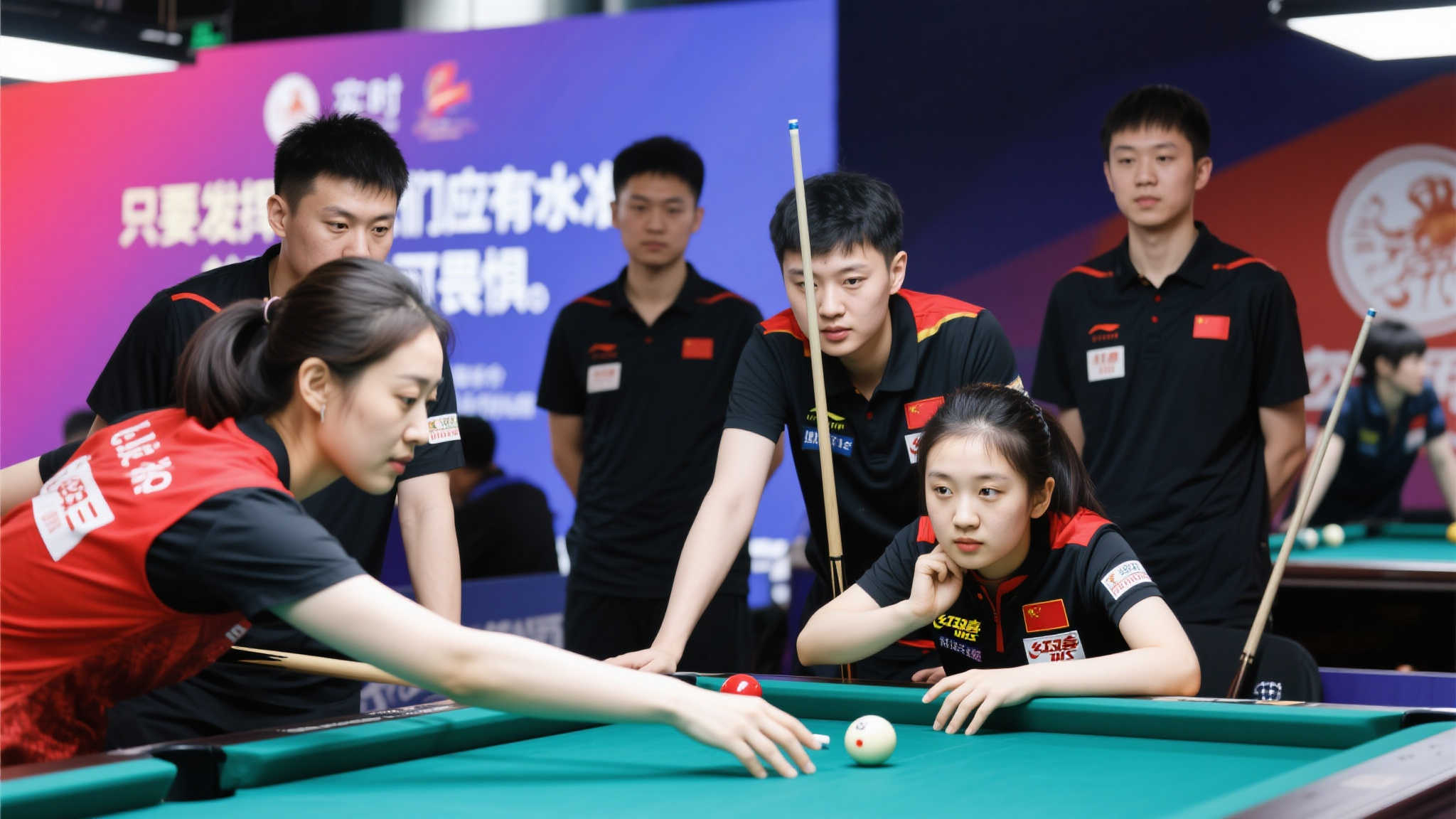 女子围甲激战正酣 桃花开队赴沪争分 女子围甲激战正酣 桃花开队赴沪争分