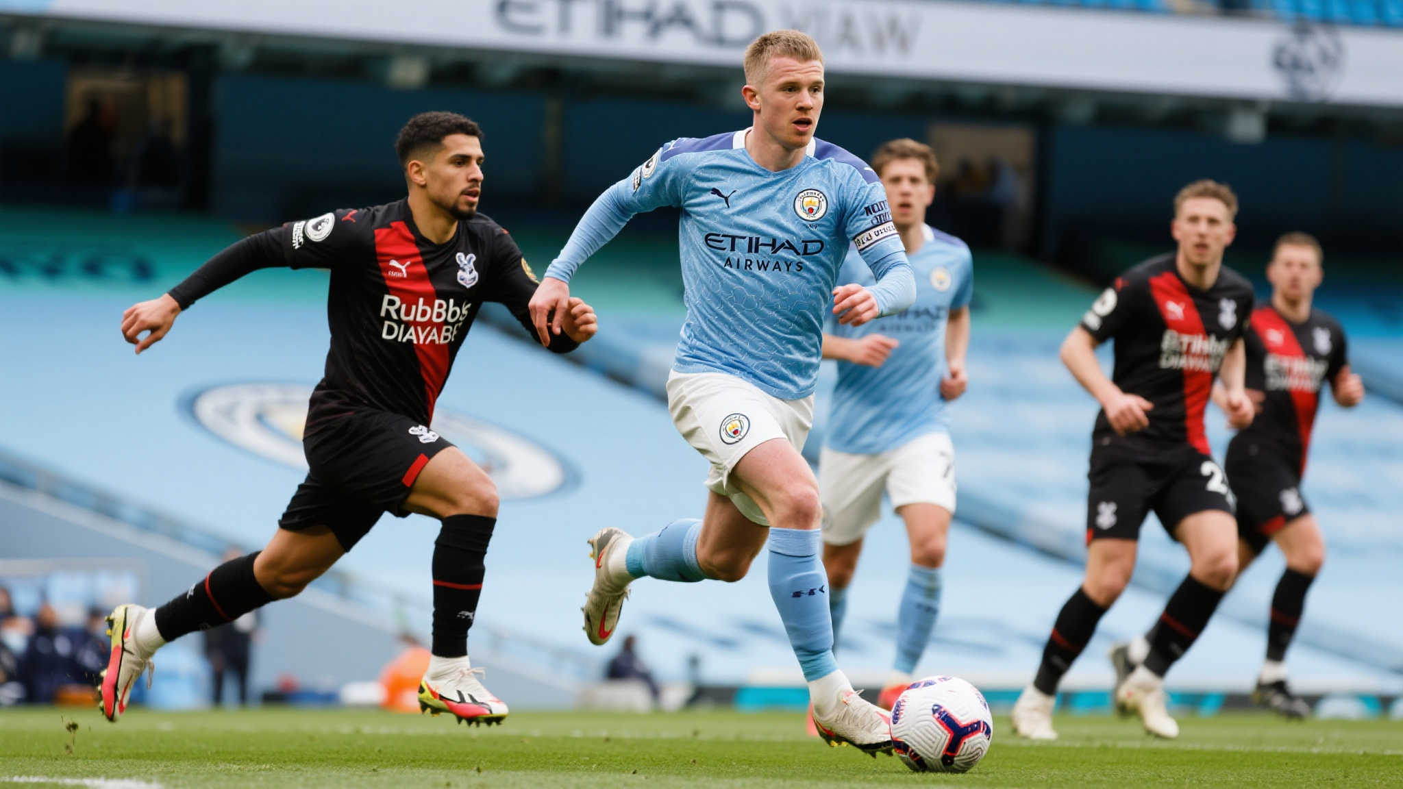 曼城6球完胜艾因：压倒性数据展现统治力